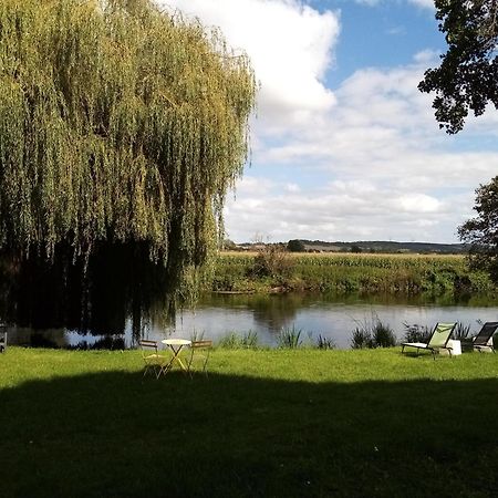 Havre De Paix Au Bords De L'Eure - Divers Hebergements Garennes-sur-Eure Bagian luar foto