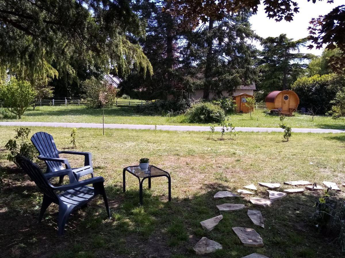 Havre De Paix Au Bords De L'Eure - Divers Hebergements Garennes-sur-Eure Bagian luar foto