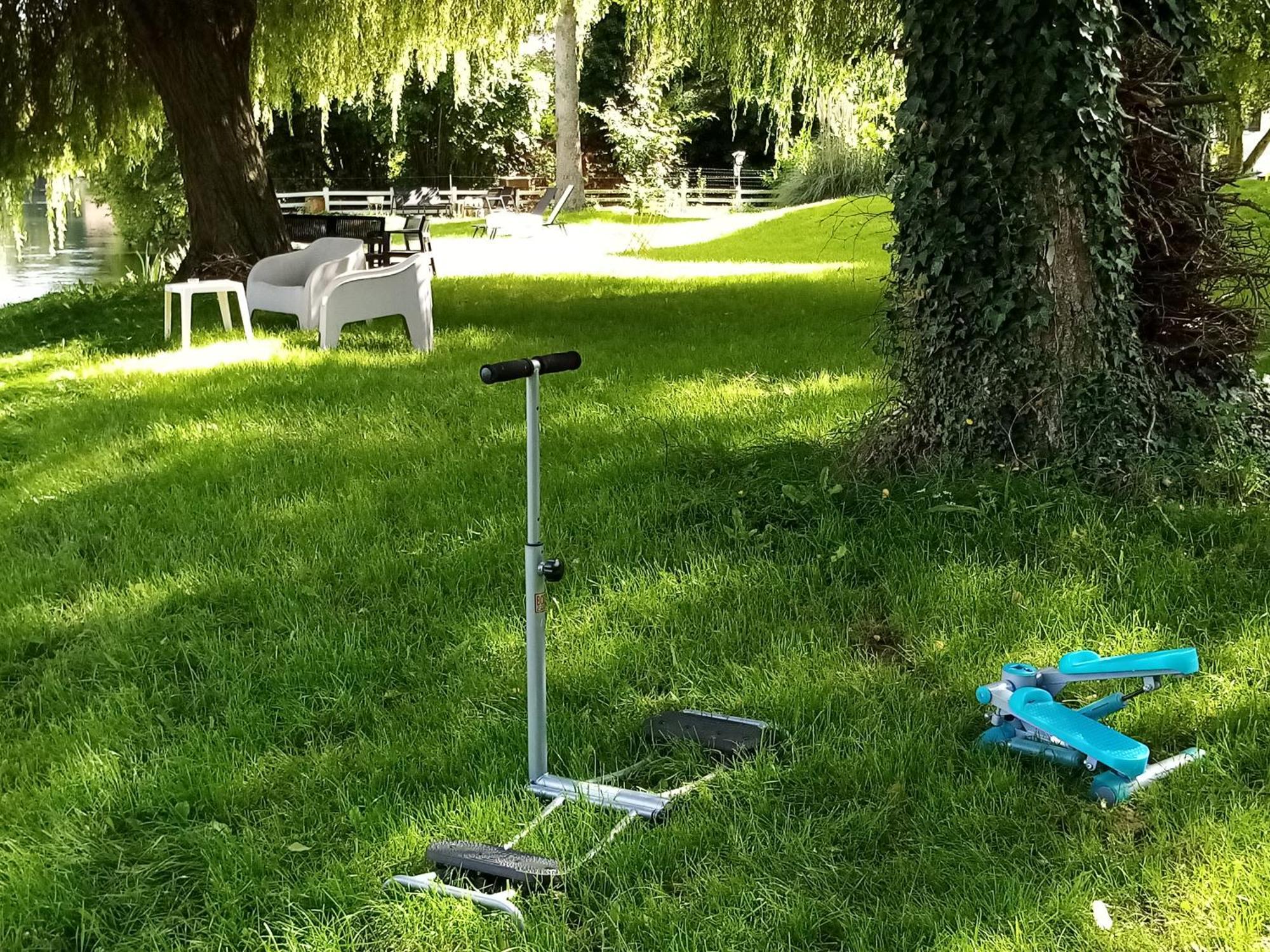 Havre De Paix Au Bords De L'Eure - Divers Hebergements Garennes-sur-Eure Bagian luar foto